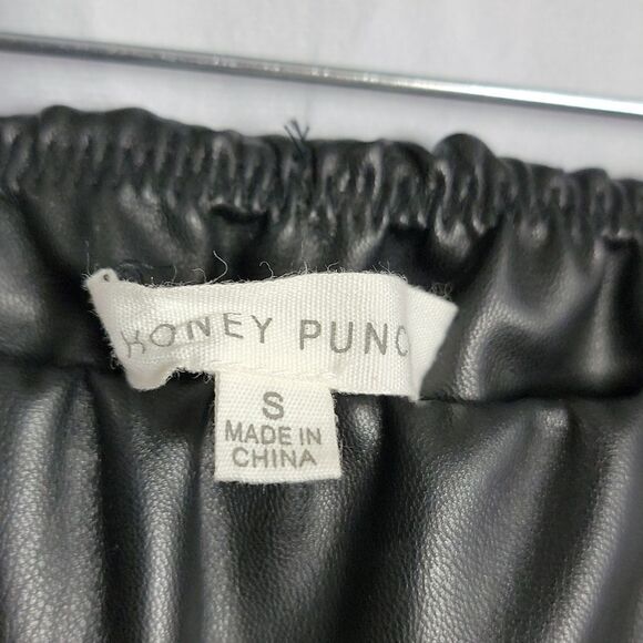 🖤5/$20🖤 HONEY PUNCH.. faux leather pants.. - Picture 9 of 13